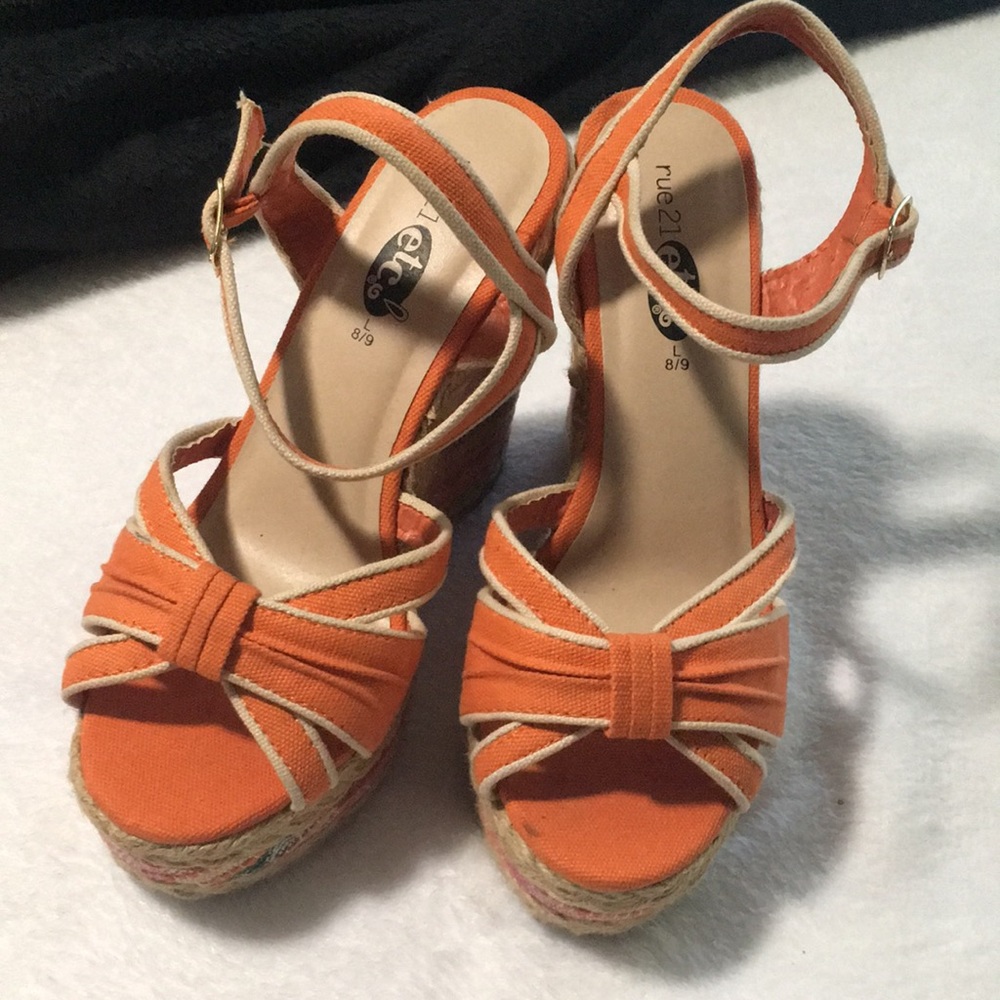 Rue 21 etc orange canvas type strappy raffia braided trim wedge sandal Size 8/9
